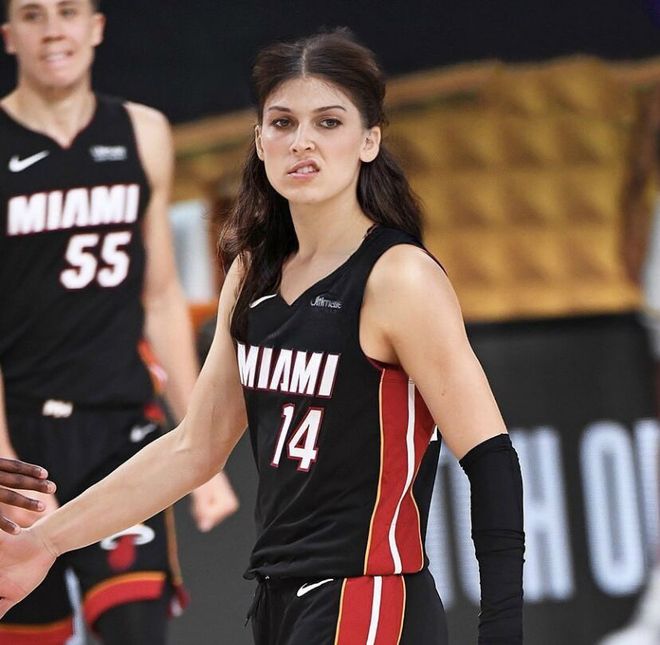 海星直播-凯恩新星战术调整表现惊艳，澳大利亚队未来可期！的简单介绍