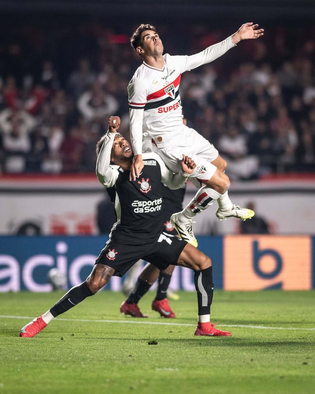 海星TV-包含德布劳内连续二十场比赛得分超过连败，巴塞罗那挑战极限！的词条