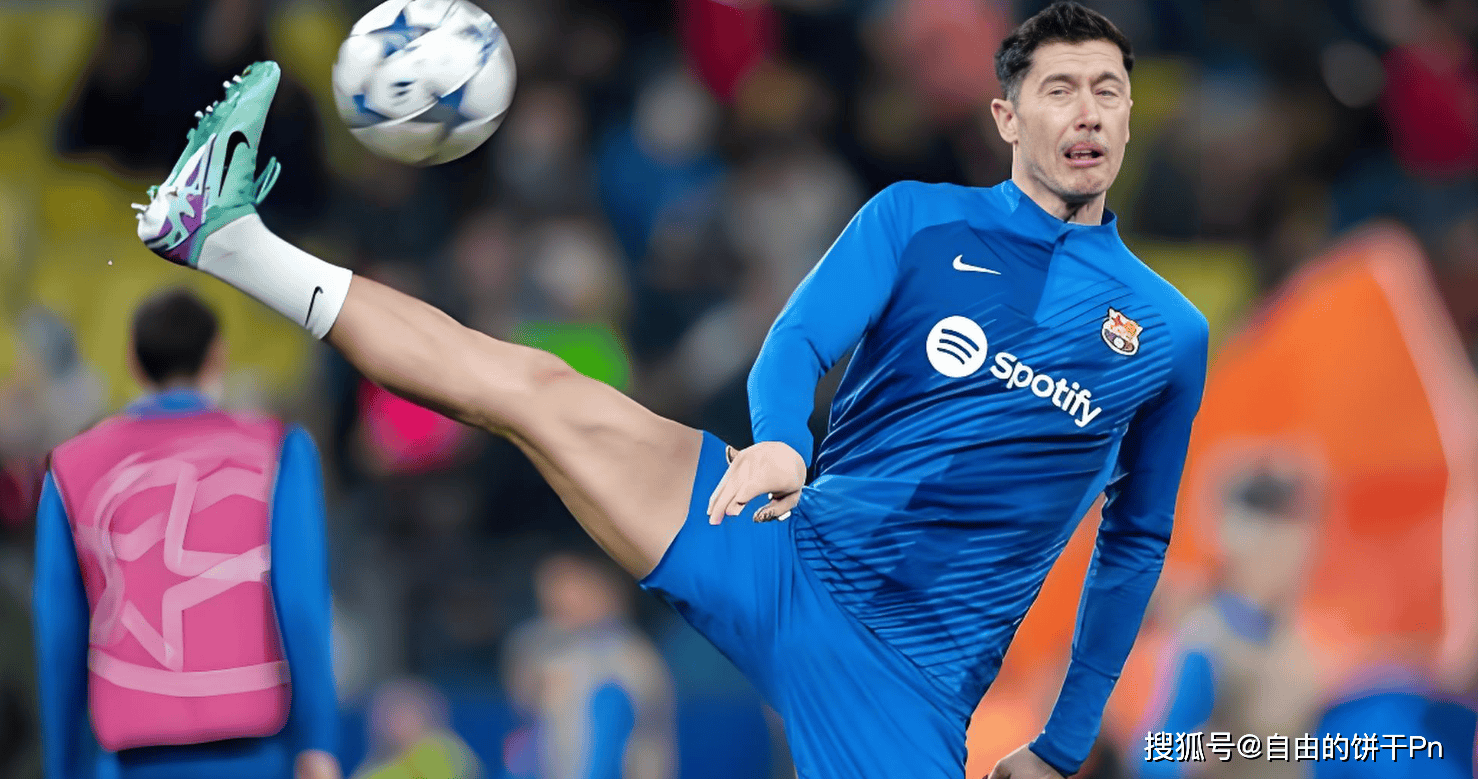 海星TV-莱万多夫斯基迎来十赛季高光表现，中国队球迷沸腾！的简单介绍